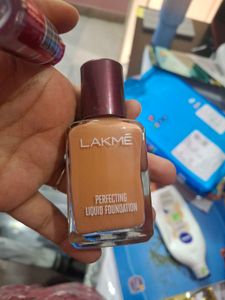 Lakme Perfect Liquid Foundation