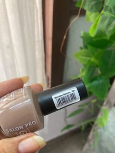 Beautiful Nude Shade.. Selling Cos I’ve Similar 1
