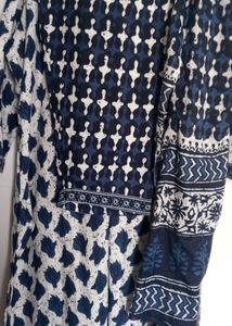 Printed blue white suit set