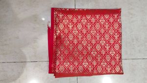 Red &amp; White Checkered Saree(2 Blouse Pieces)