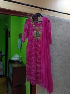 Elegant Pink Kurta With Dupatta