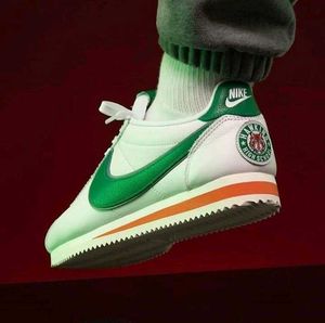 *NIKE CORTEZ FOR MAN*