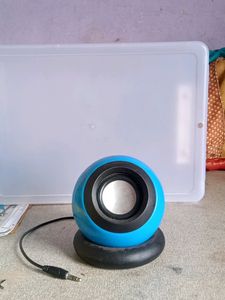 Ubon Rechargeable Desktop Speaker