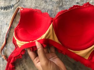 Abelino Red Lace Bra