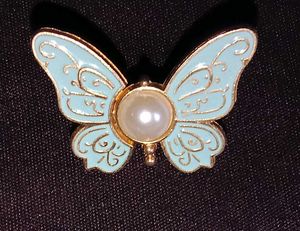 Sparkling Earrings With 3 Beautiful Products