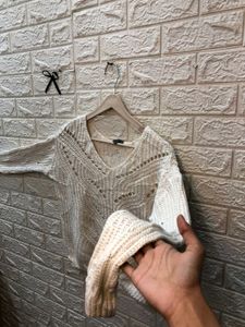 Stylish Knit V-Neck Sweater🕸️🕷️