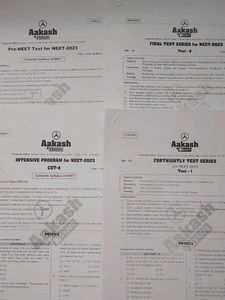 Allen Aakash Neet 160 Combo-Test Papers+ OMR