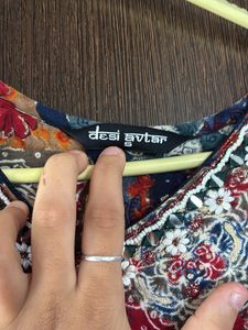Desi Avatar Printed Kurta Set (Size S) 🌸
