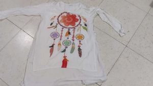 white tshirt layered