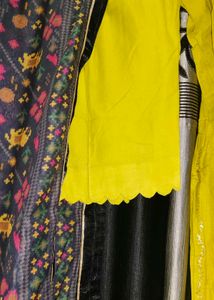 Kurta Pent Set With Printed Dupatta