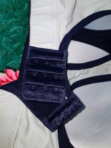 Comfortable Lightly Padded Sports Bra