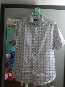 Patterned Short Sleeve Shirt