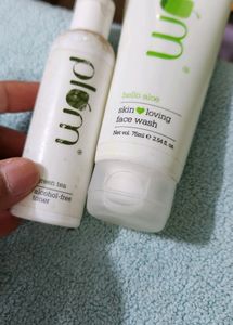 Plum Goodness Hello Aloe Face Wash