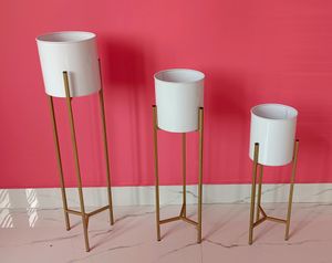 White Colour Modern Metallic Floor Stand