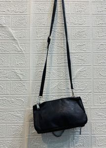 🇮🇹 Parfois Imported Sling Bag