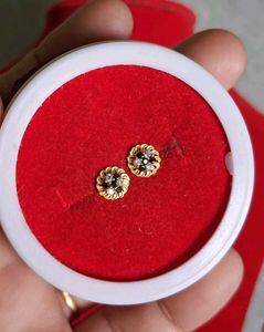 Stud Earrings Gold