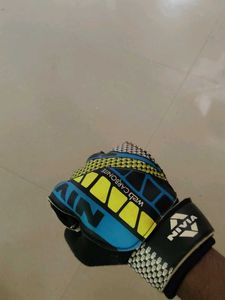 Nivia Goalkeeper Gloves