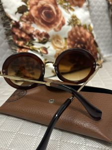 Round Ray Ban Sun Glasses