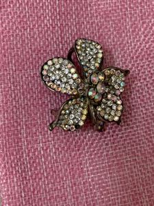 Diamond Studded Metal Clutcher