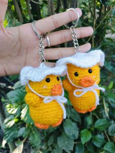 duckling crochet keychain