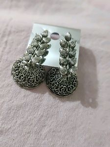 Leaf Traditional Metal Jhumki