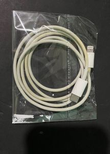 APPLE ORIGINAL LIGHTNING CABLE