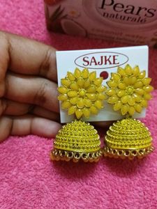 Yellow Earing