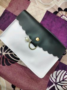 Stylish Sling Bag For Mini Tour