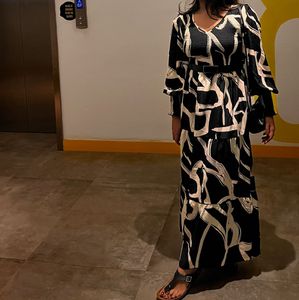 Chic Black &amp; White Maxi Dress