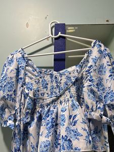 Cute Blue &amp; white Summery Top