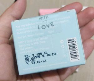 Dot &amp; Key Gel Moisturizer, Facewash &amp; Scrub Sample