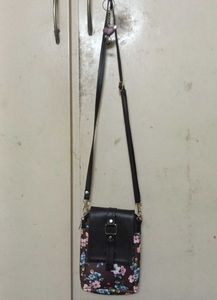 Cute Floral Print Sling Bag