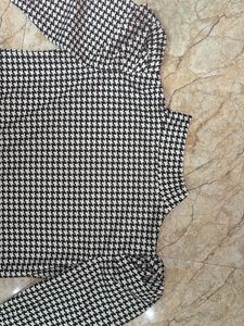 Korean Top