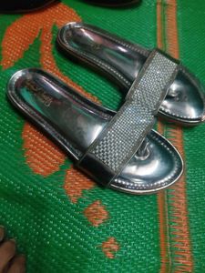 Black And Silver Flipflop &amp; Bellies 💕❤️💕💕❤️