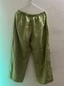 Green Sleevless Kurta With Straight pant