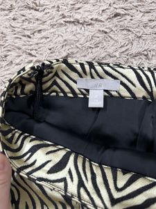 H&amp;M Zebra Print Mini Skirt