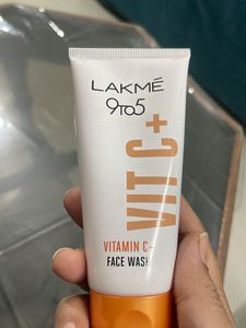 Lakme Vit C + facewash