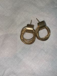 5 pairs of earring