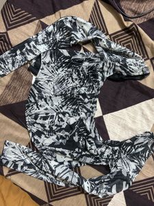 ✨ Black &amp; White Abstract Mesh Corset Top