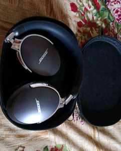 Bose QuietComfort Ultra Lookalike ( No Coins )