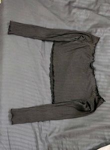 Full Sleeves Crop Top