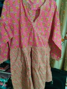 Pink Floral Print Kurti