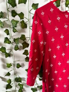 Red Kurthi