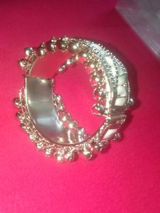 Shell Bangle Bracelet