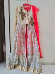 A 4 PIECE SUIT BAJIRAO MASTANI WITH AMAZING ELEGANT HEAVY WORK ON NET FABRIC