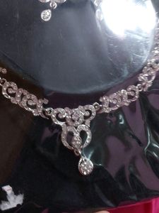 pendent set