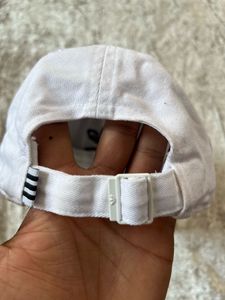 Adidas Big Embroidery logo cap