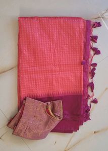Peach Saree With Blouse