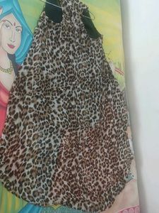 One Srug Style Top With Chitta Print