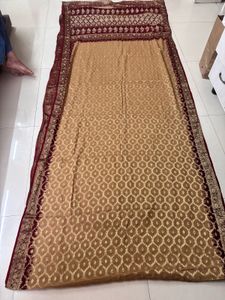 Elegant Maroon &amp; Gold Saree